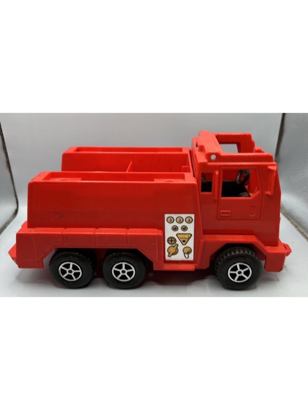 1983 Vintage Fisher-price Husky Helpers Fire Engine Truck READ